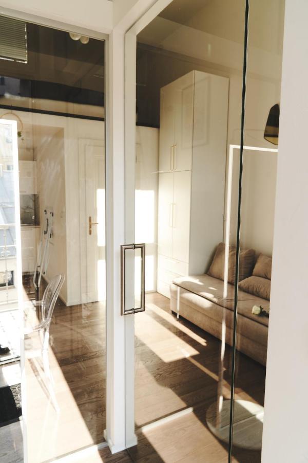 Royal Opletalova Apartment Прага Екстериор снимка